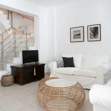 Apartment Harmonia House *