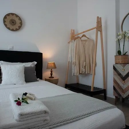 Harmonia House Kamári